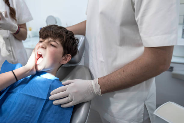 Best Emergency Treatment for Dental Infections or Abscesses in Holdrege, NE