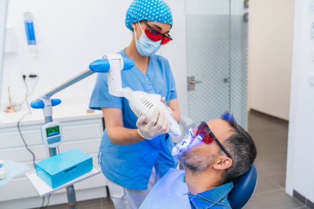 Best Emergency Gum Treatment in Holdrege, NE